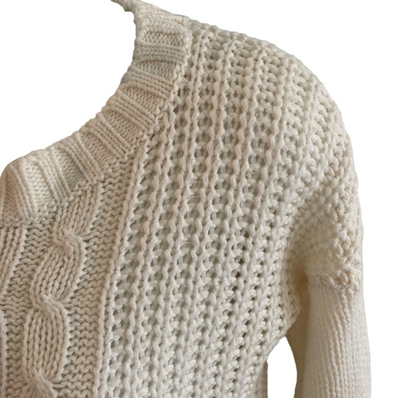 Cabin Fever | Sweater - Picture 6 of 10